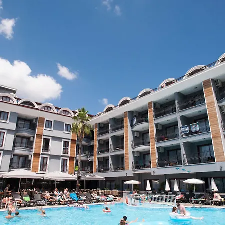 ホテル Club Viva マルマリス