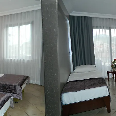 Club Viva 4*