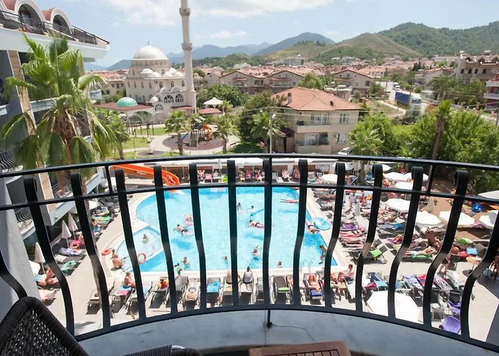 Club Viva 4* Μαρμαρίς