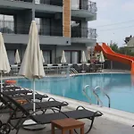 Hotel Club Viva 4*