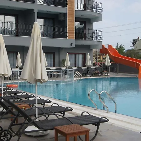 Hotel Club Viva 4*
