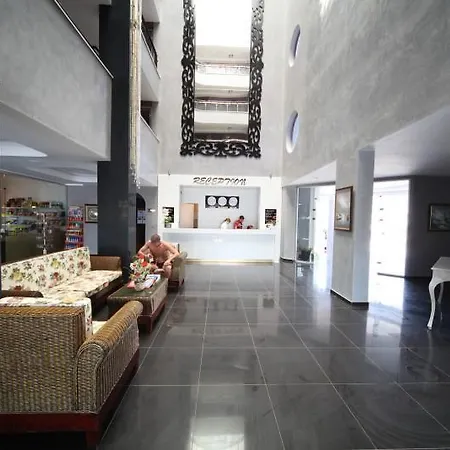 Club Viva Отель 4*